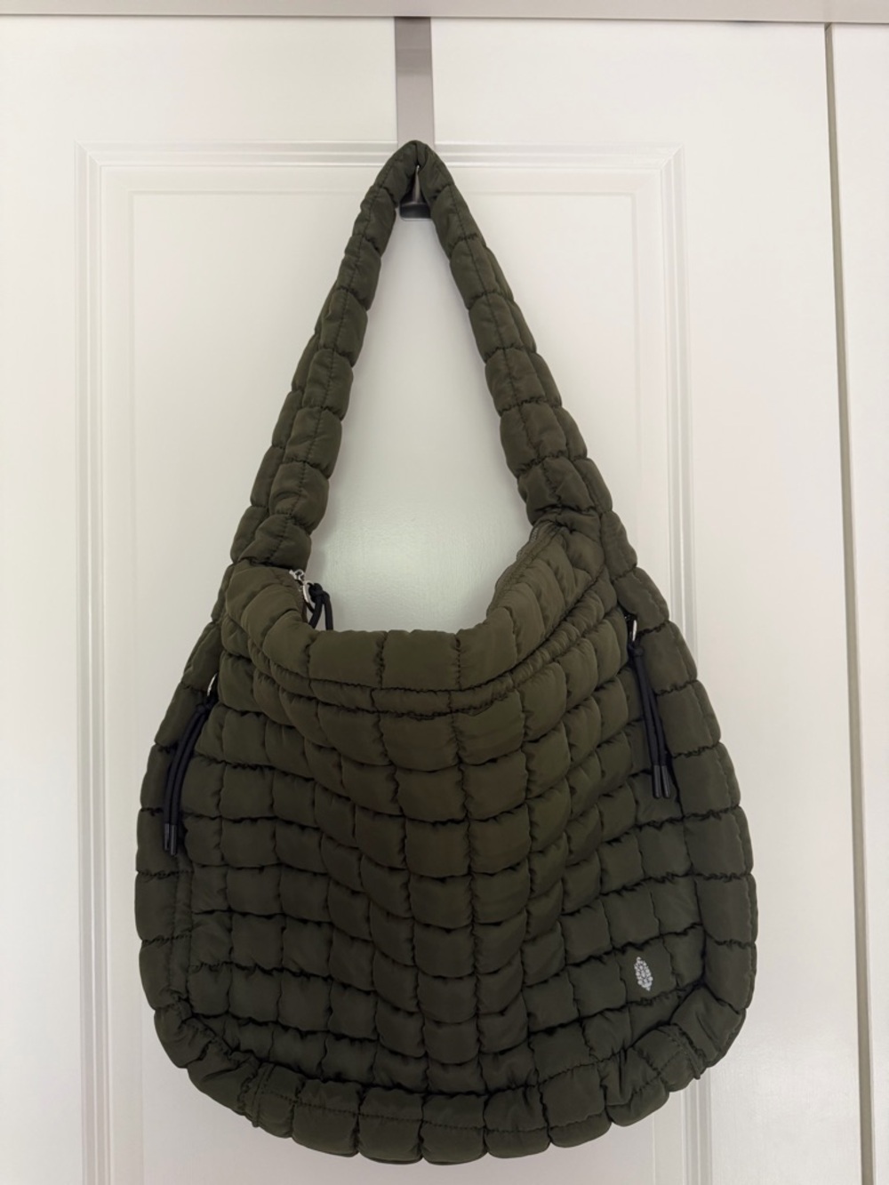 FP Movement Free People. Quilted Oversized Bag – Army (Olive Green)